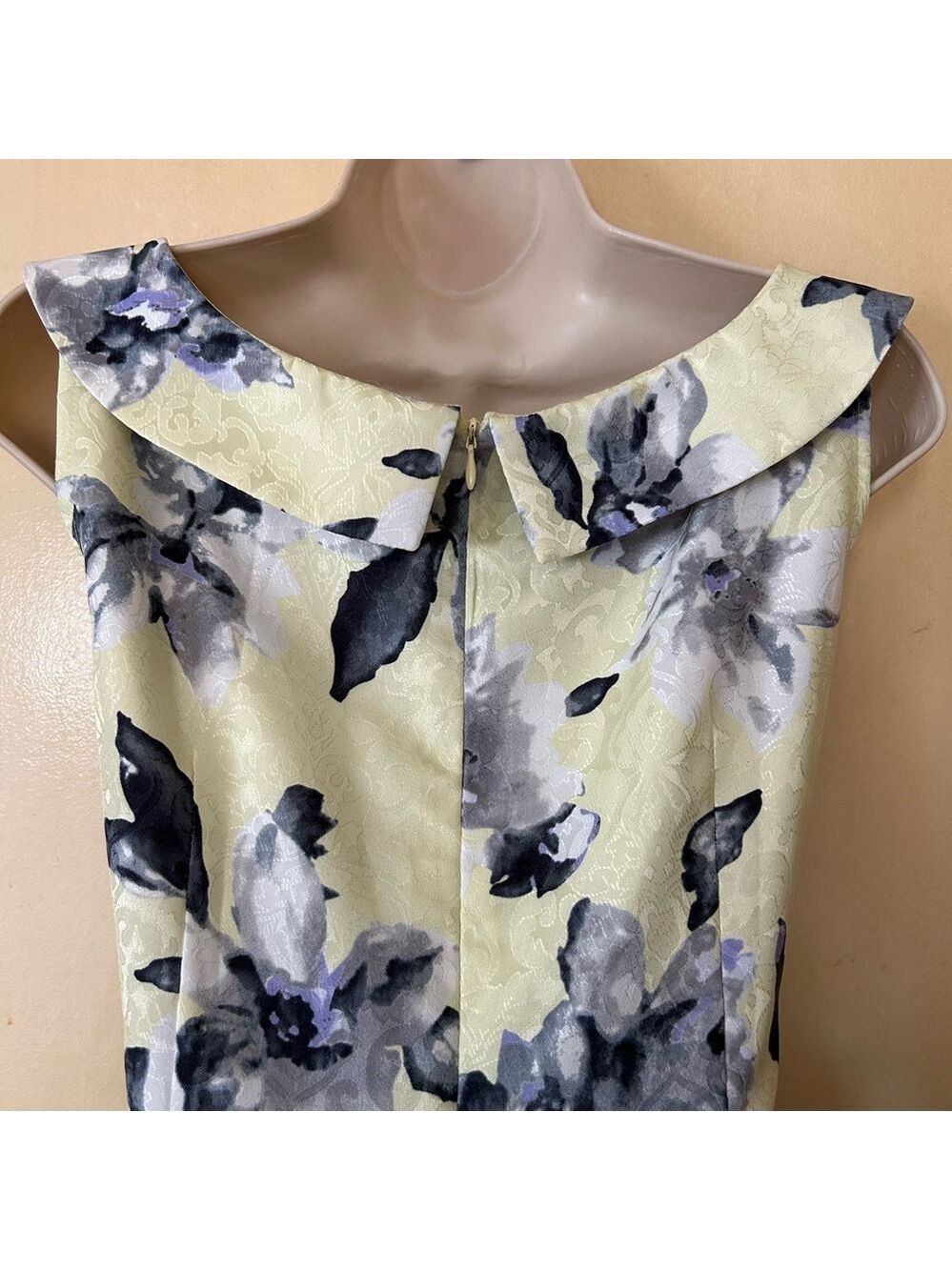 iena Retro Floral Mini Dress in Light Yellow and Gray size M - Picture 6 of 11